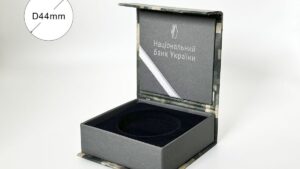 Футляр для срібних монет України піксель Б - діаметр 44 мм