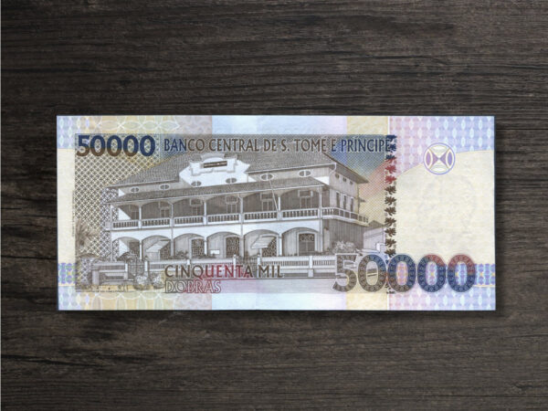 Банкнота Сан-Томе і Принсіпі 50000 добр - 2013 рік - реверс