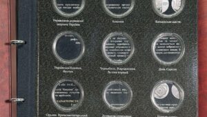 Папка-альбом для юбілейних монет України 2024 року - 1 сторінка