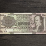 Банкнота Парагвай 10000 гуарані - 2005 рік - аверс